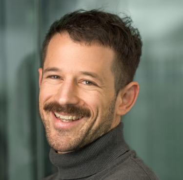 Lukas Hess Portrait View